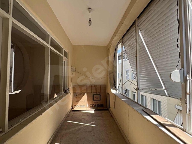 Güzeloba Mahallesinde Eşyasız Kiralık 5+2 Tripleks Villa - Görsel 10