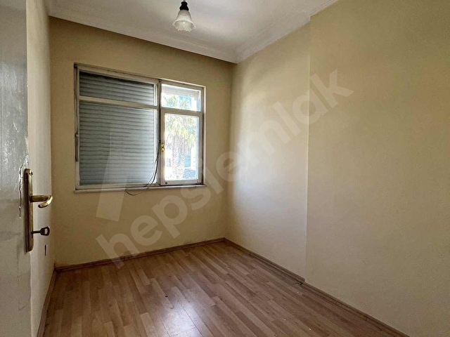 Güzeloba Mahallesinde Eşyasız Kiralık 5+2 Tripleks Villa - Görsel 29