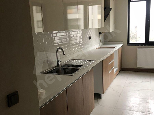 TOZKOPARAN EMLAK KONUT3 ETAP SATILIK 2+1 EBEVEYN BANYOLU KÖŞE DAİRE 95M2 NET