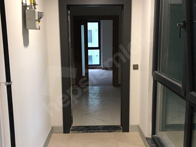 TOZKOPARAN EMLAK KONUT3 ETAP SATILIK 2+1 EBEVEYN BANYOLU KÖŞE DAİRE 95M2 NET - Görsel 3