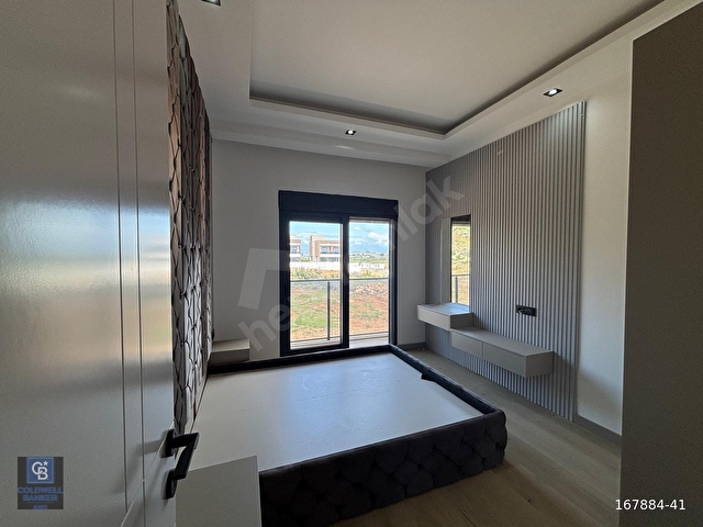 ALTINTAŞDA HAVUZLU LÜKS VİLLA | 5+2 | 235 m² - Görsel 11