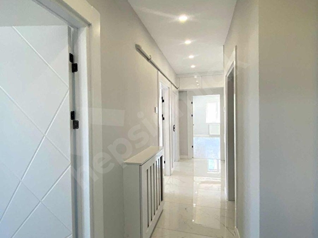 NEVADAN PLEVNE MAH 3+1 KATTA MERKEZİ KONUMDA FULL YAPILI DAİRE - Görsel 23