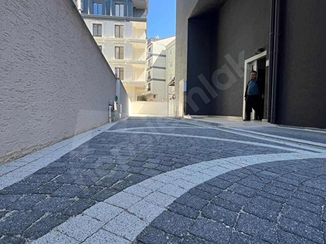 ALEMDAĞ İMC YAPI İŞMERKEZİNDE SATILIK 290m² TAM KAT-3 OFİS.... - Görsel 5