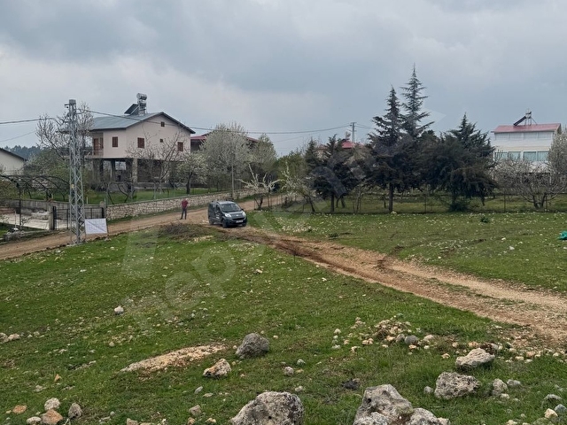 SARAY EMLAKTAN SATILIK VİLLA İMARLI ARSA - Görsel 4