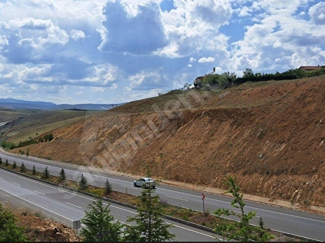 Acil Satılık Seydişehir Yoluna Cephe 1920m2 Tarla