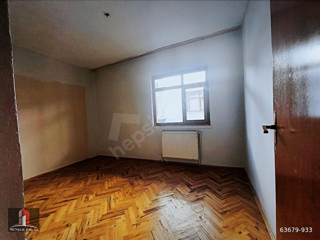 MENŞUR EMLAKTAN DİVRİK CADDESİ ÜZERİ ORTA KAT - Görsel 16