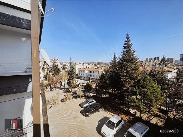 MENŞUR EMLAKTAN DİVRİK CADDESİ ÜZERİ ORTA KAT - Görsel 4