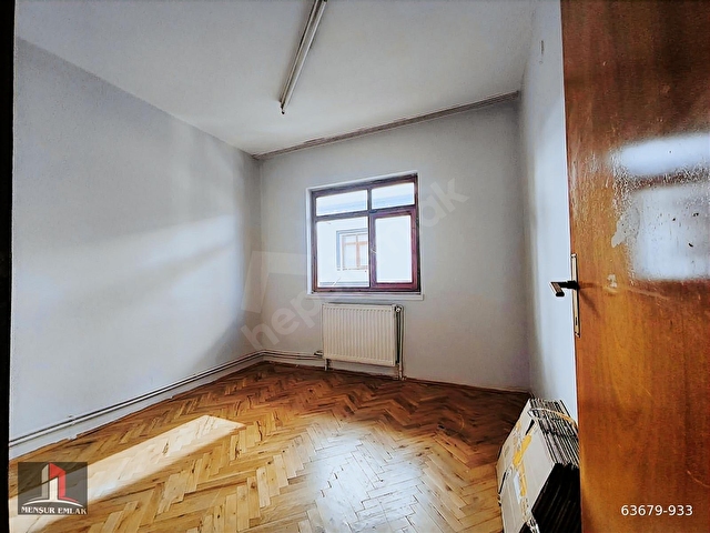 MENŞUR EMLAKTAN DİVRİK CADDESİ ÜZERİ ORTA KAT - Görsel 9