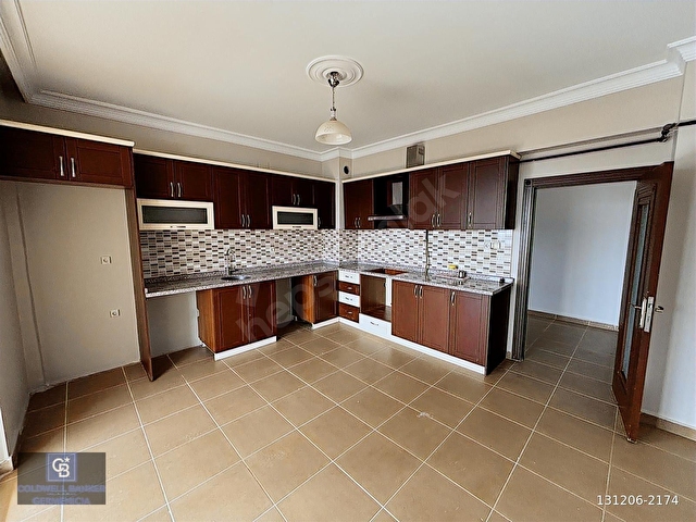 COLDWELL BANKERDEN CADDE ÜSTÜ SATILIK GENİŞ 4+1 DAİRE - Görsel 8