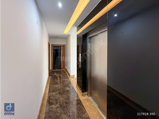 GÜLLERPINARINDA DENİZE 50 M SİTE İÇİNDE EŞYALI 3+1 DAİRE - Görsel 18