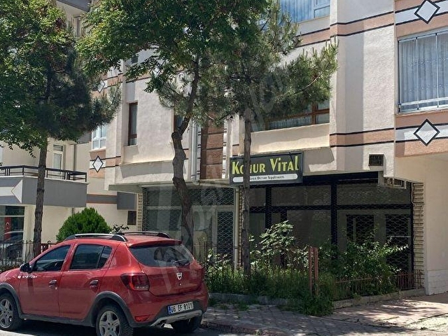 Çankaya Mürsel Uluç Mahallesinde,İyi Yapılı,Cad.Üzeri 3+1 Daire