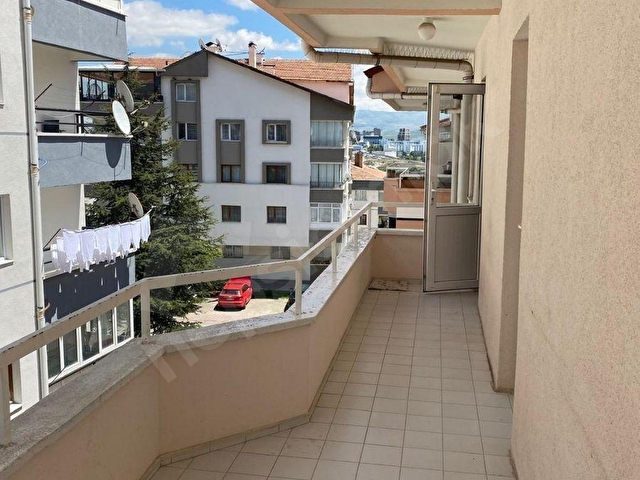 Çankaya Mürsel Uluç Mahallesinde,İyi Yapılı,Cad.Üzeri 3+1 Daire - Görsel 18