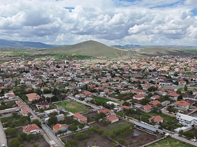 VERAdan KAYMAKLI DA SATILIK MÜSTAKİL EV ve 704M2 ARSASI - Görsel 27