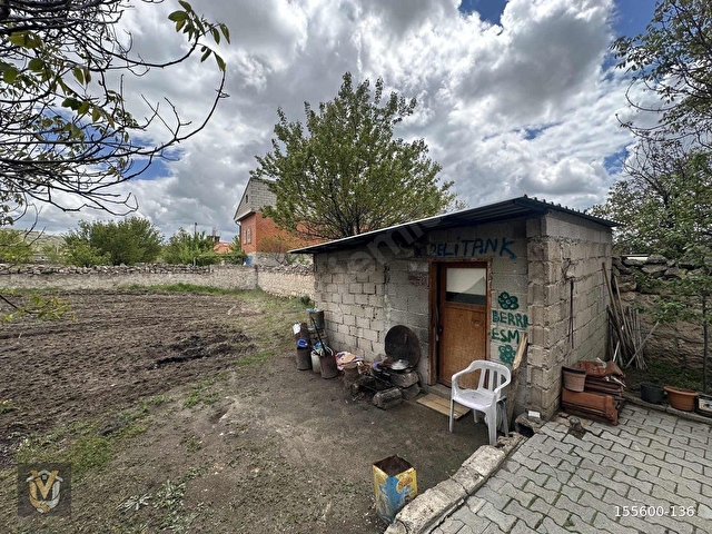 VERAdan KAYMAKLI DA SATILIK MÜSTAKİL EV ve 704M2 ARSASI - Görsel 24