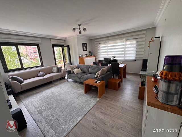 KABİL CAD YAKINI 3+1 140 LÜX YAPILI KÖŞE BİNA KÖŞE DAİRE PARK MANZARALI ARAKATTA GENİŞ KULLANIŞLI **