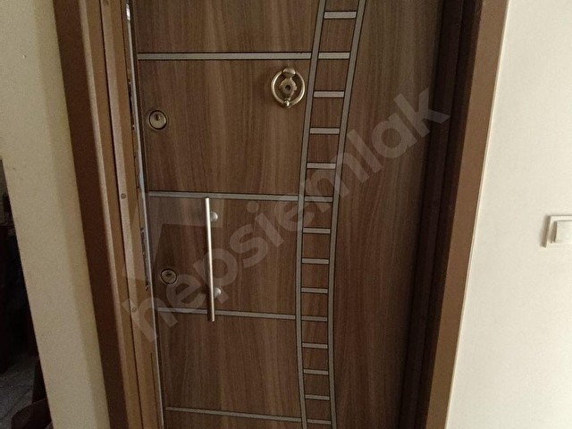 VARAN EMLAKTAN SUNULLAHTA EŞYALI KİRALIK 1+1 DAİRE - Görsel 6