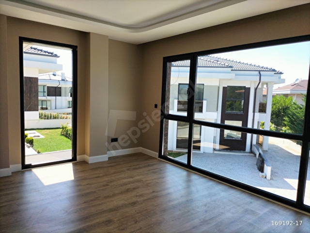 KUMBABA DA DENİZE VE PLAJA YAKIN HAVUZLU 225m2 5+1 SATILIK VİLLA - Görsel 13