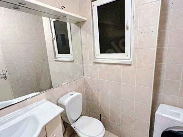 ERKUTUNDAN, HÜSREVGEREDE CADDESİ ÜSTÜ 3+1 KİRALIK DAİRE - Görsel 14
