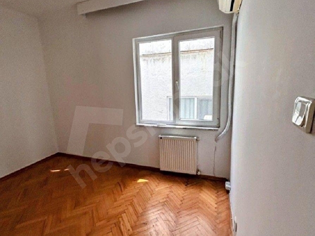 ERKUTUNDAN, HÜSREVGEREDE CADDESİ ÜSTÜ 3+1 KİRALIK DAİRE - Görsel 25