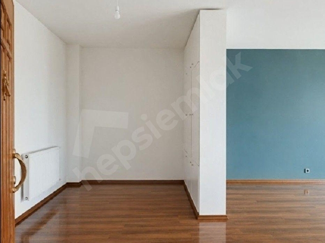 ERKUTUNDAN, HÜSREVGEREDE CADDESİ ÜSTÜ 3+1 KİRALIK DAİRE - Görsel 6