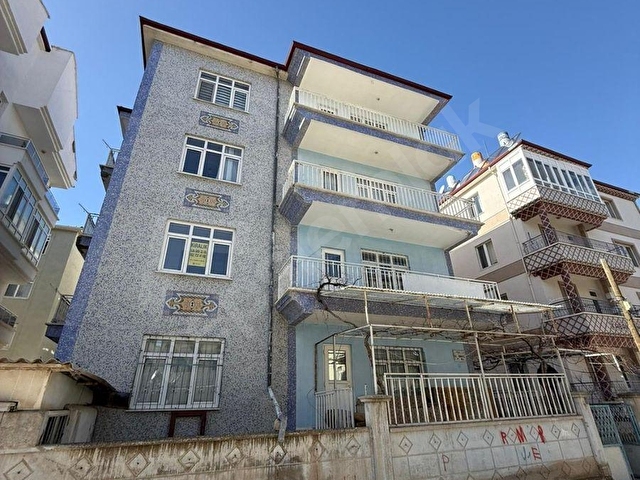 ÇARŞI MERKEZE YÜRÜME MESAFESİNDE GENİŞ 2+1 KİRALIK DAİRE