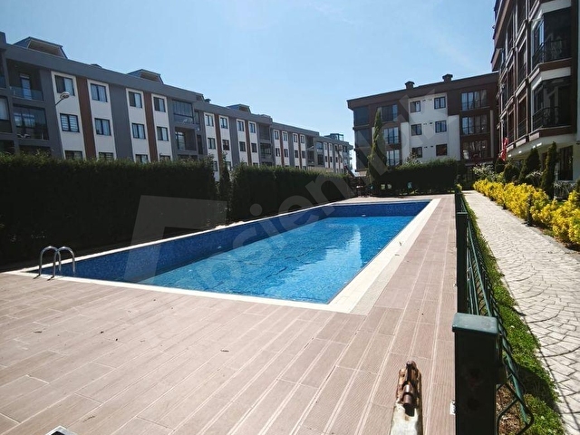 CUMHURİYET MAHALLESİNDE, HAVUZ MANZARALI, 2+1 FIRSAT DAİRE - Görsel 7