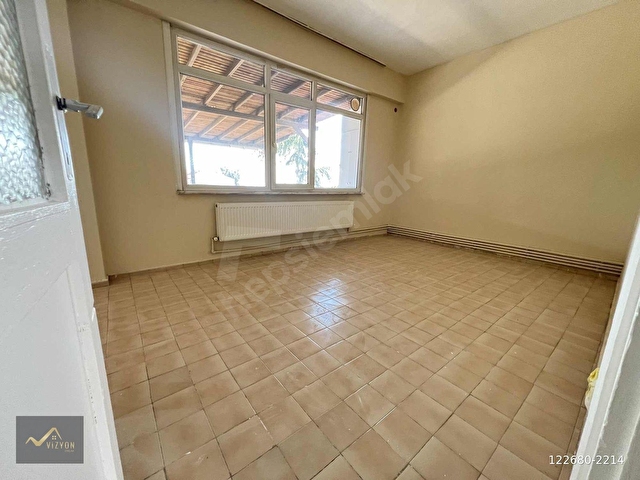 VİZYON EMLAKTAN SİTE İÇİ DENİZ MANZARALI 1+1 TERASLI DAİRE - Görsel 6