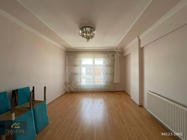 Akhisar Atatürk Mah. Merkezi Konumda Satılık 4+1 Dubleks | 220m²