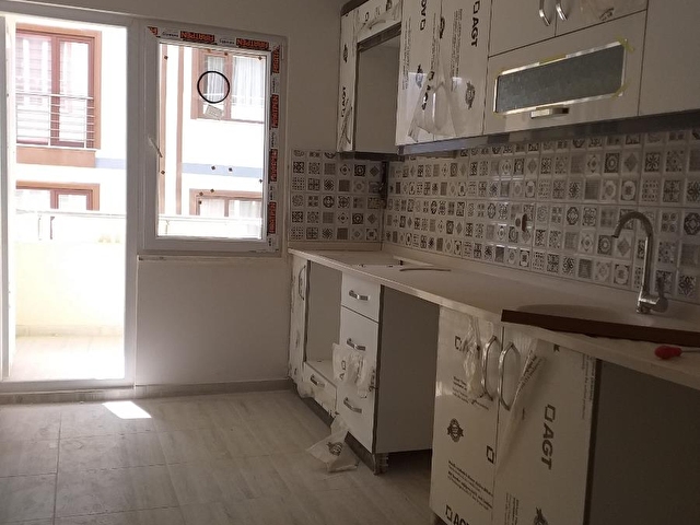 Bursa Kestel Satilik Daire 3 1 Asansorlu Otoparkli Merkezde 101635 206 Hurriyet Emlak