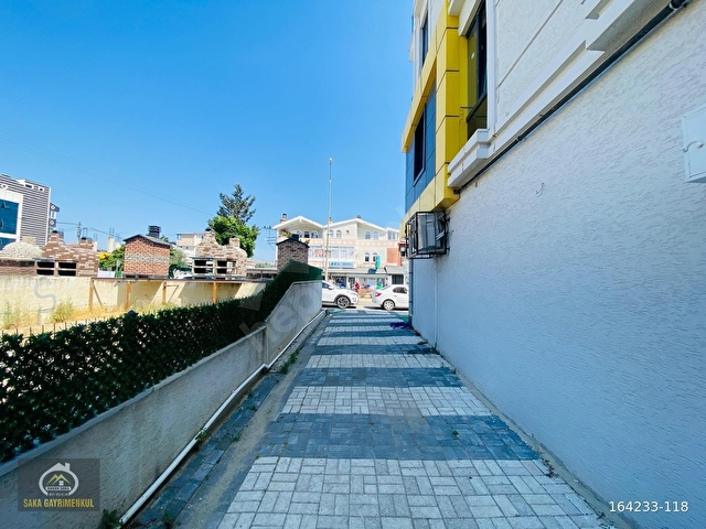Saka Gayrimenkulden Kiralık 1+1 cadde cepheli kombili daire - Görsel 3