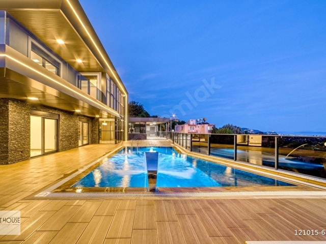ALANYA KESTEL YAYLALIDA AYRICALIKLI KONUMDA FULL DENİZ & KALE MANZARALI 4+1 LÜKS VİLLA