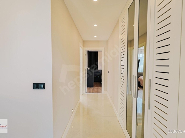 Premium Mülk Uzmanından Güzelbahçede Satılık Villa - Görsel 26