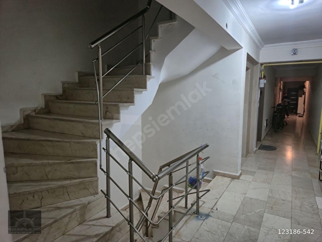Adaplatinden Bilecik Merkezde garaj üstü 85m2 kiracılı 2+1 daire - Görsel 7
