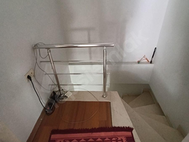 VAİLAND AVM VE METRONUN YANI BAŞINDA ASANSÖRLÜ DUBLEKS DAİRE - Görsel 26