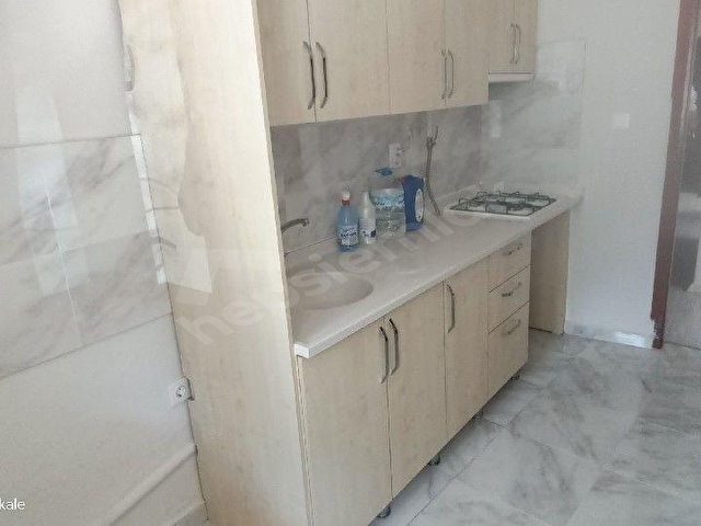 ÇANAKKALE ESENLER MAHALLESİNDE KİRALIK 2+1 DAİRE - Görsel 2