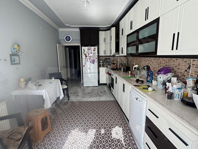 BİRİM EMLAKTAN YARENLER MAHALLESİNDE CADDE CEPHELİ SİTE İÇERİSİNDE ASANSÖRLÜ DAİRE - Görsel 9