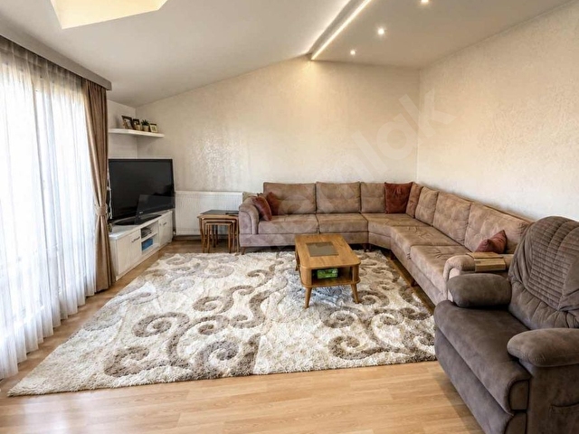 SİTEDE DUBLEKS 4+1 DAİRE