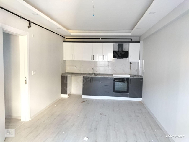 MENEMEN KOYUNDERE ANAYOLA YAKIN GENİŞ SOKAKTA KİRALIK 2+1 DAİRE - Görsel 4