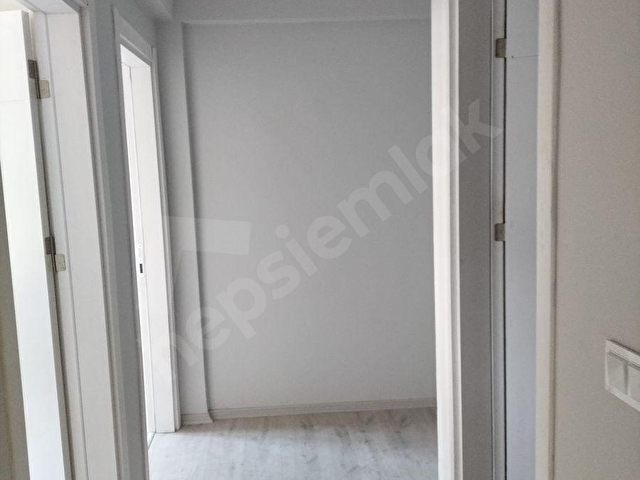 MENEMEN KOYUNDERE ANAYOLA YAKIN GENİŞ SOKAKTA KİRALIK 2+1 DAİRE - Görsel 7