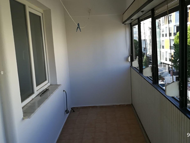 Izmir Bornova 56 Sokakta 120 M2 3 1 Kombili Yapili Kiralik Daire 96323 234 Hurriyet Emlak