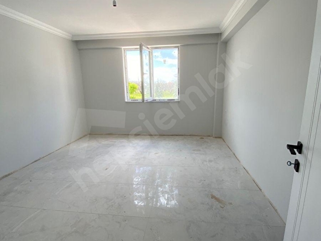 HASTANE YOLUNA SIFIR SATILIK ARA KAT 2+1 DAİRE - Görsel 3