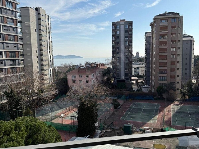 CADDEBOSTAN PLAJYOLUNDA KATTA TEK DENİZ MANZARALI 3+1 KİRALIK