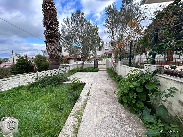 ÇEŞME GERMİYAN BURCU SİTESİNDE İKİ BAHÇELİ DUBLEKS YAZLIK - Görsel 14