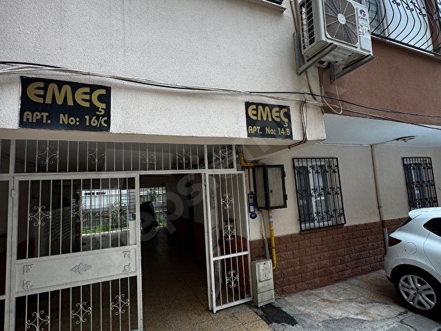 BORNOVA ERZENE MAH.MERKEZDE 3+1 FULL TADİLATLİ MASRAFSIZ - Görsel 4