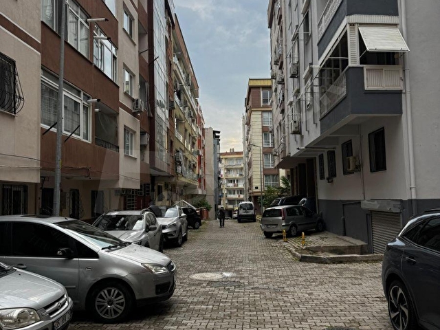 BORNOVA ERZENE MAH.MERKEZDE 3+1 FULL TADİLATLİ MASRAFSIZ - Görsel 6