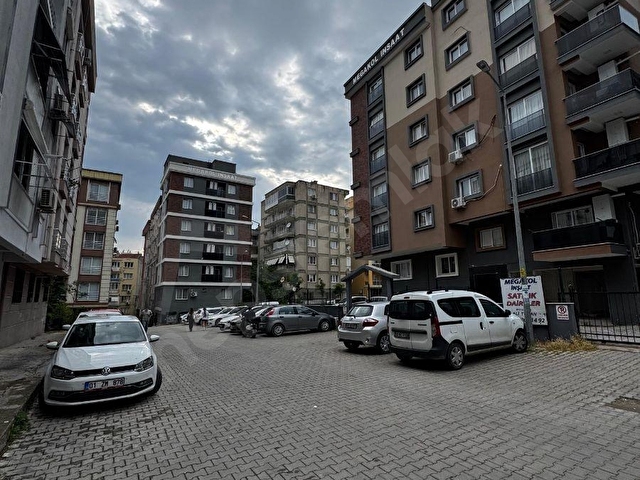 BORNOVA ERZENE MAH.MERKEZDE 3+1 FULL TADİLATLİ MASRAFSIZ - Görsel 10