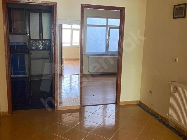 ÇEKMEKÖYDE KİRALIK 2+1 DAİRE BALKONLU - Görsel 3