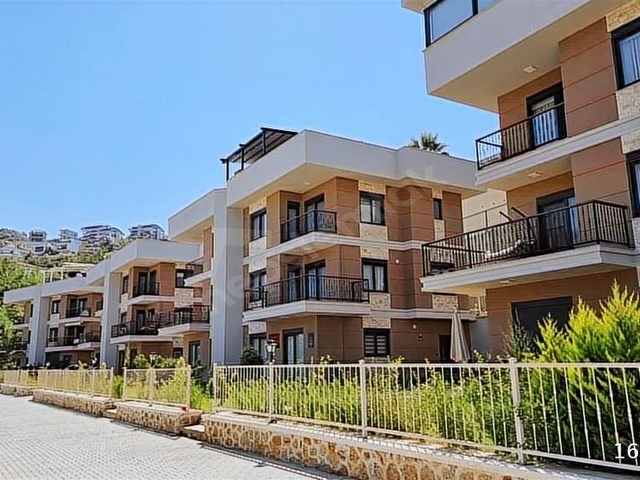 Kargıcak Avocado Villalarında 3+1 Triplex Villa - Görsel 30