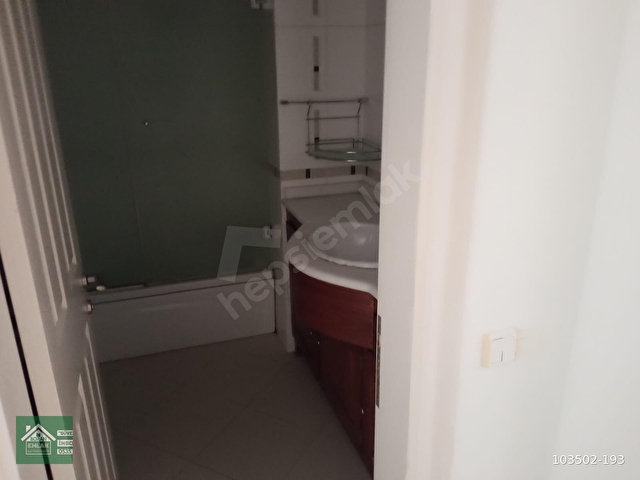 ARNAVUTKÖY MERKEZDE 2+1 85 M2 BAKIMLI TEMİZ KOMBİLİ DAİRE. - Görsel 17