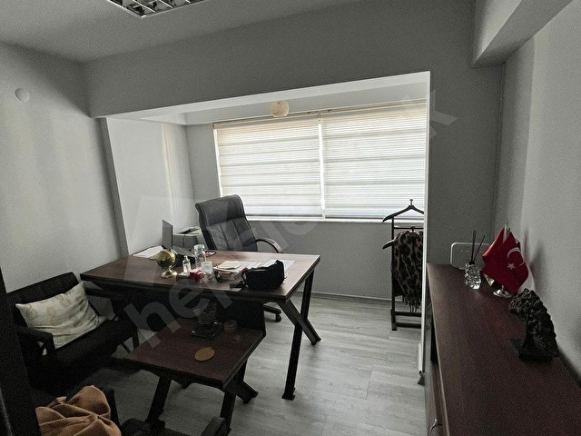 Duru dan İzmir Bayraklı da Eşyalı Kiralık Ofis/İşyeri - Görsel 9